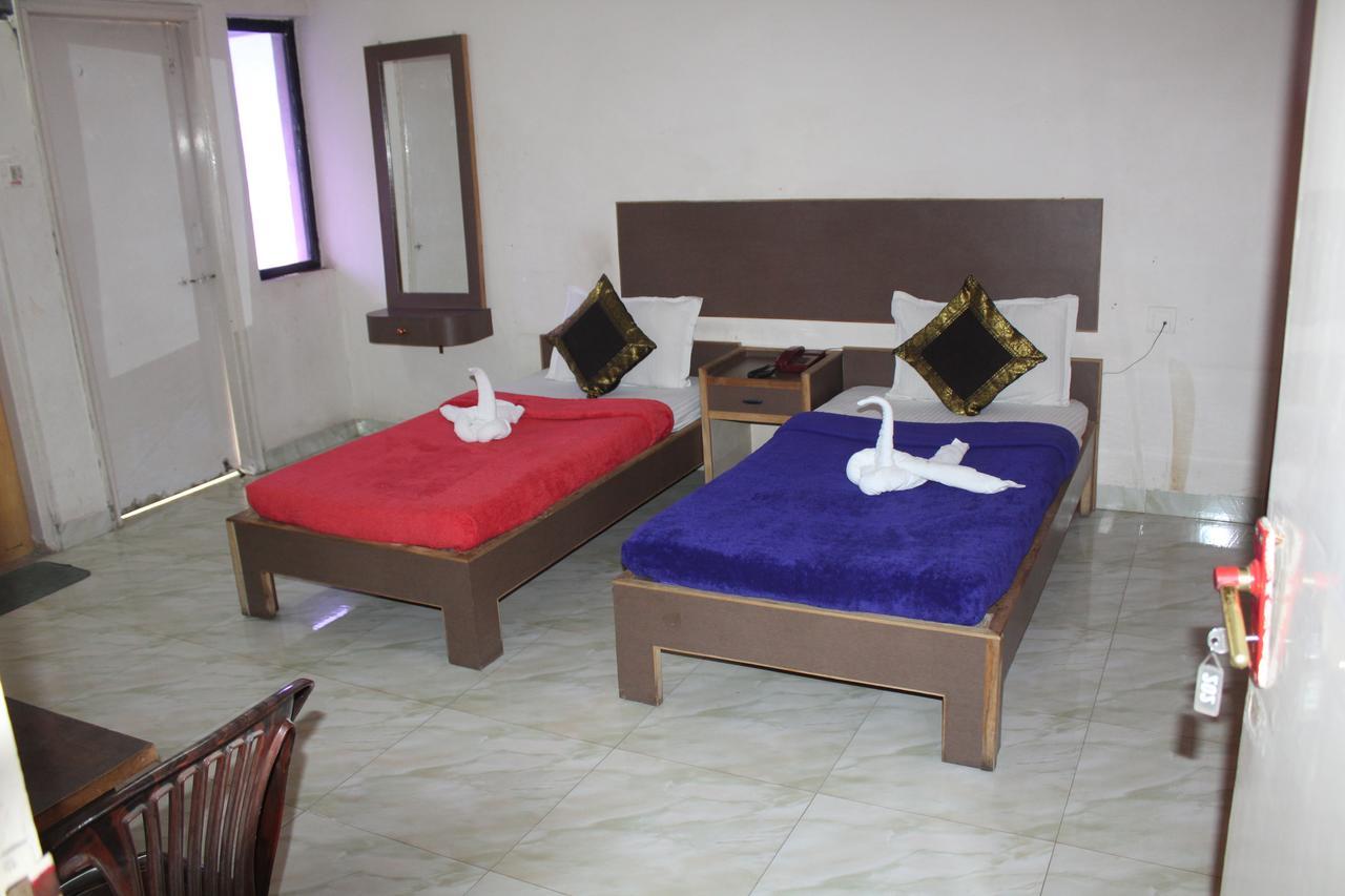 Hotel Peshwa Аурангабад Екстериор снимка