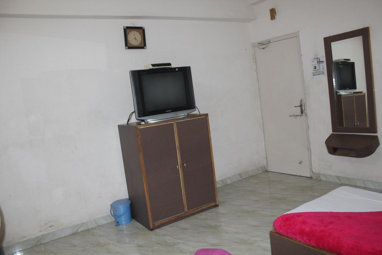 Hotel Peshwa Аурангабад Екстериор снимка